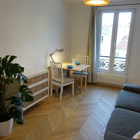 Sunny And Quiet Apartment Paris Luaran gambar